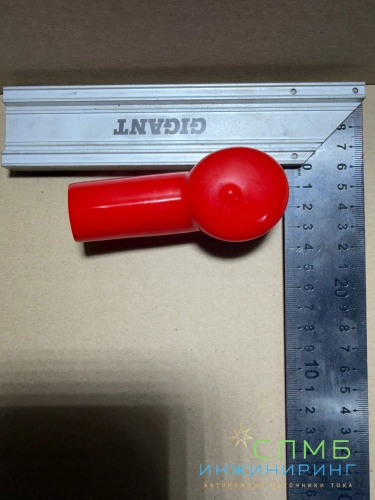 Защитный кожух клеммы АКБ красный