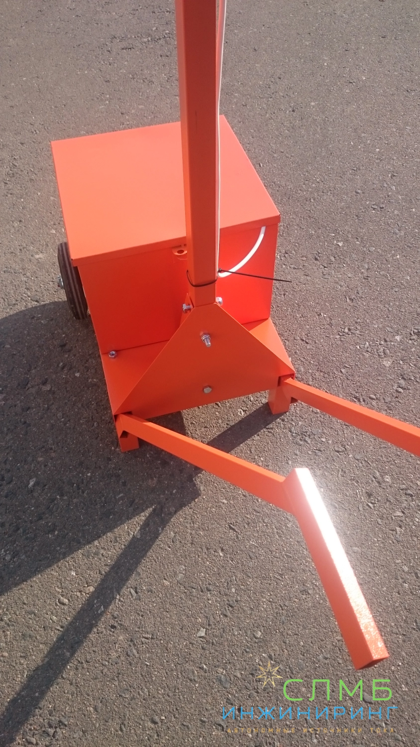 Временные светофоры: используются в дорожном хозяйстве для организации движения автомобилей по одной полосе во время ремонта дорожного полотна.